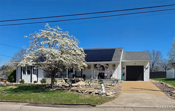 $189,000 | 328 Van Zant Street, Chester, IL 62233