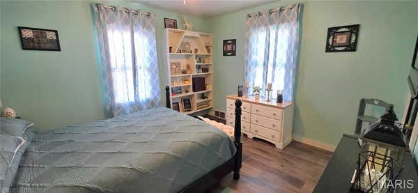 $189,000 | 328 Van Zant Street, Chester, IL 62233