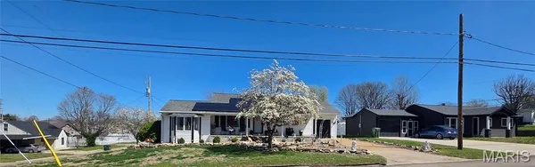 $189,000 | 328 Van Zant Street, Chester, IL 62233