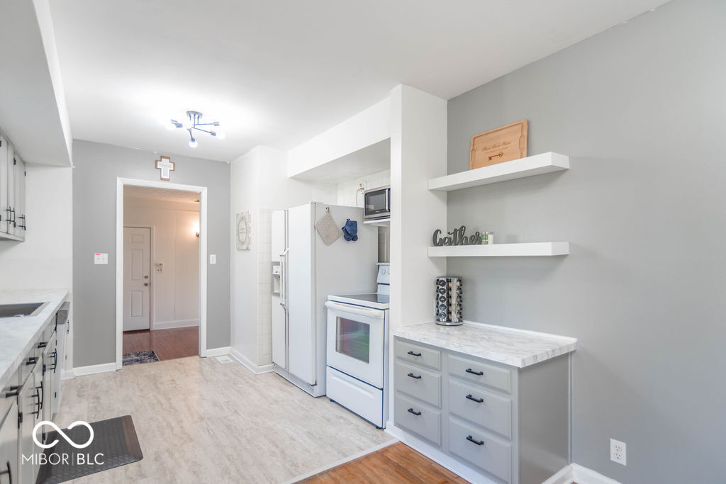 1274 Price Road Avon, IN 46123 - Photo 11 of 29