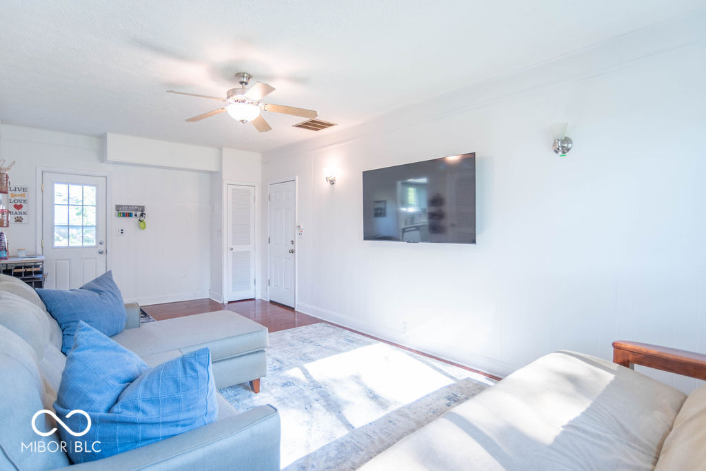 1274 Price Road Avon, IN 46123 - Photo 16 of 29