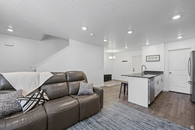 2792 North Fighting Falcon Street Layton, UT 84040 - Photo 4 of 29