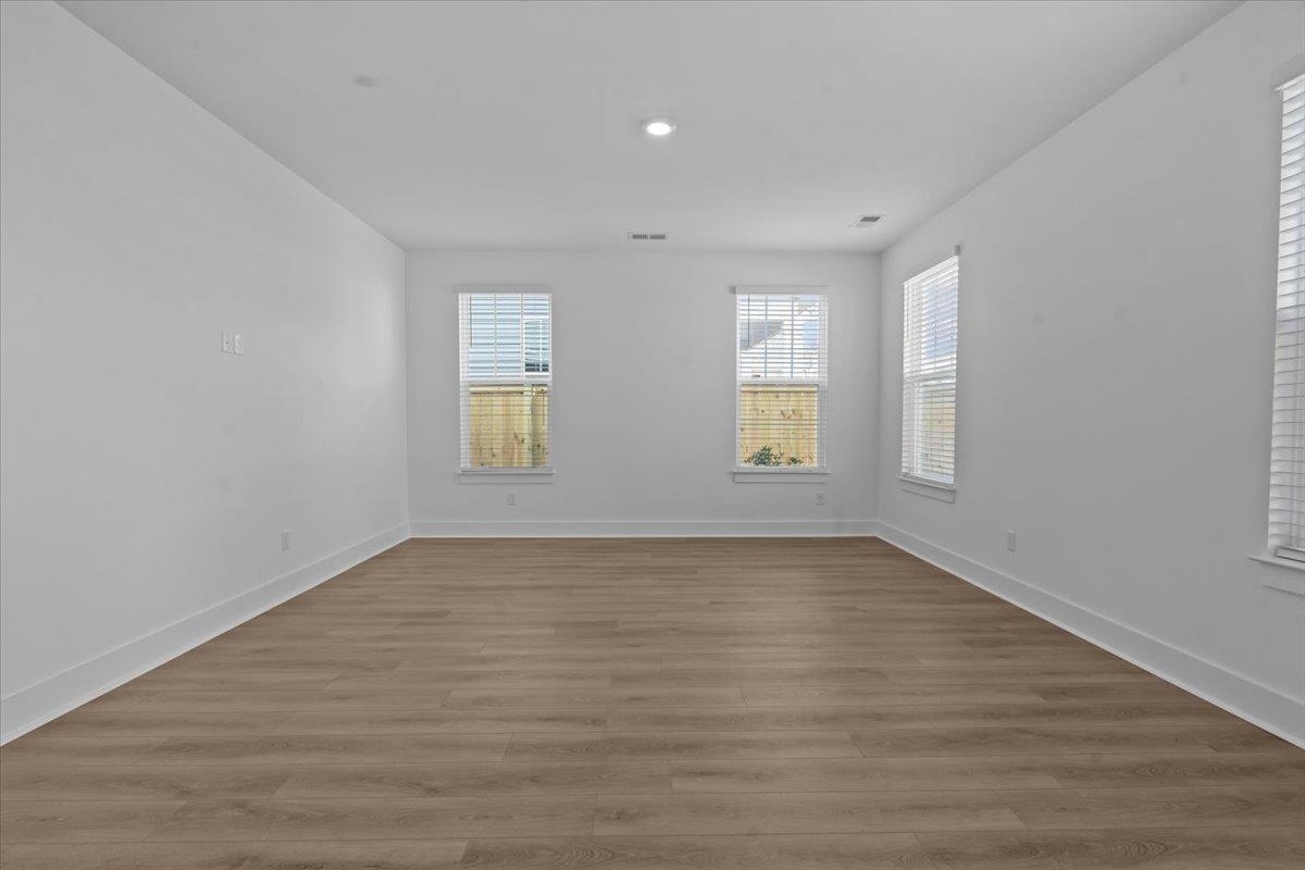 1313 Algeddis Drive Greer, SC 29651 - Photo 13 of 32