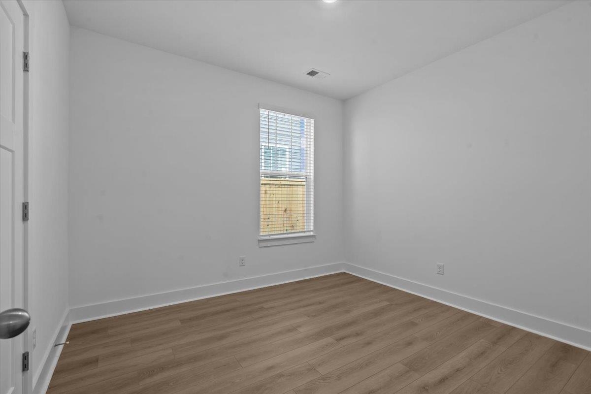 1313 Algeddis Drive Greer, SC 29651 - Photo 15 of 32