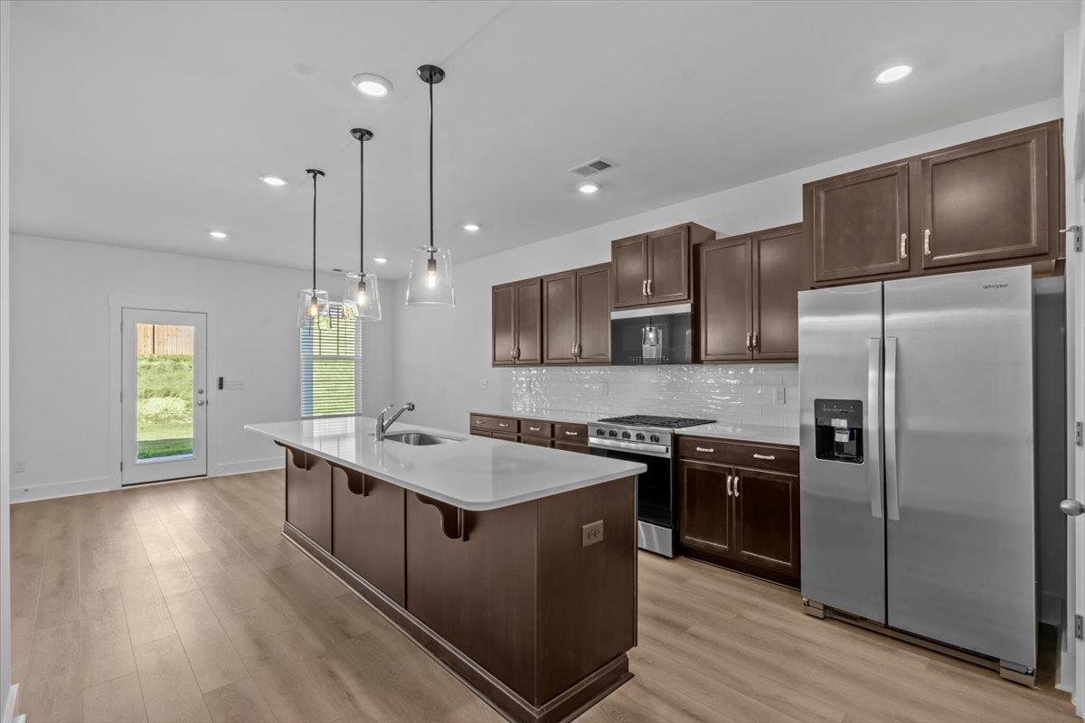 1313 Algeddis Drive Greer, SC 29651 - Photo 6 of 32