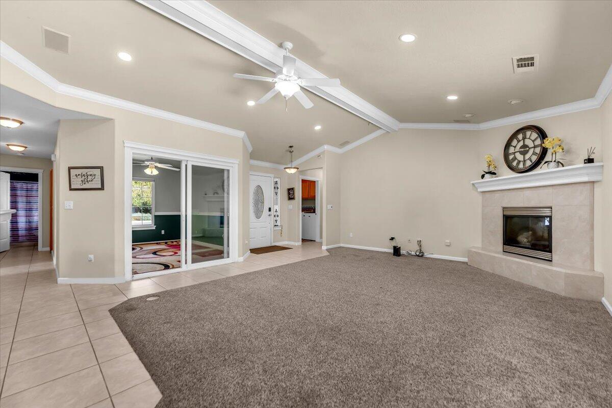 7728 Pit Road Redding, CA 96001 - Photo 6 of 32 10-DSC09374