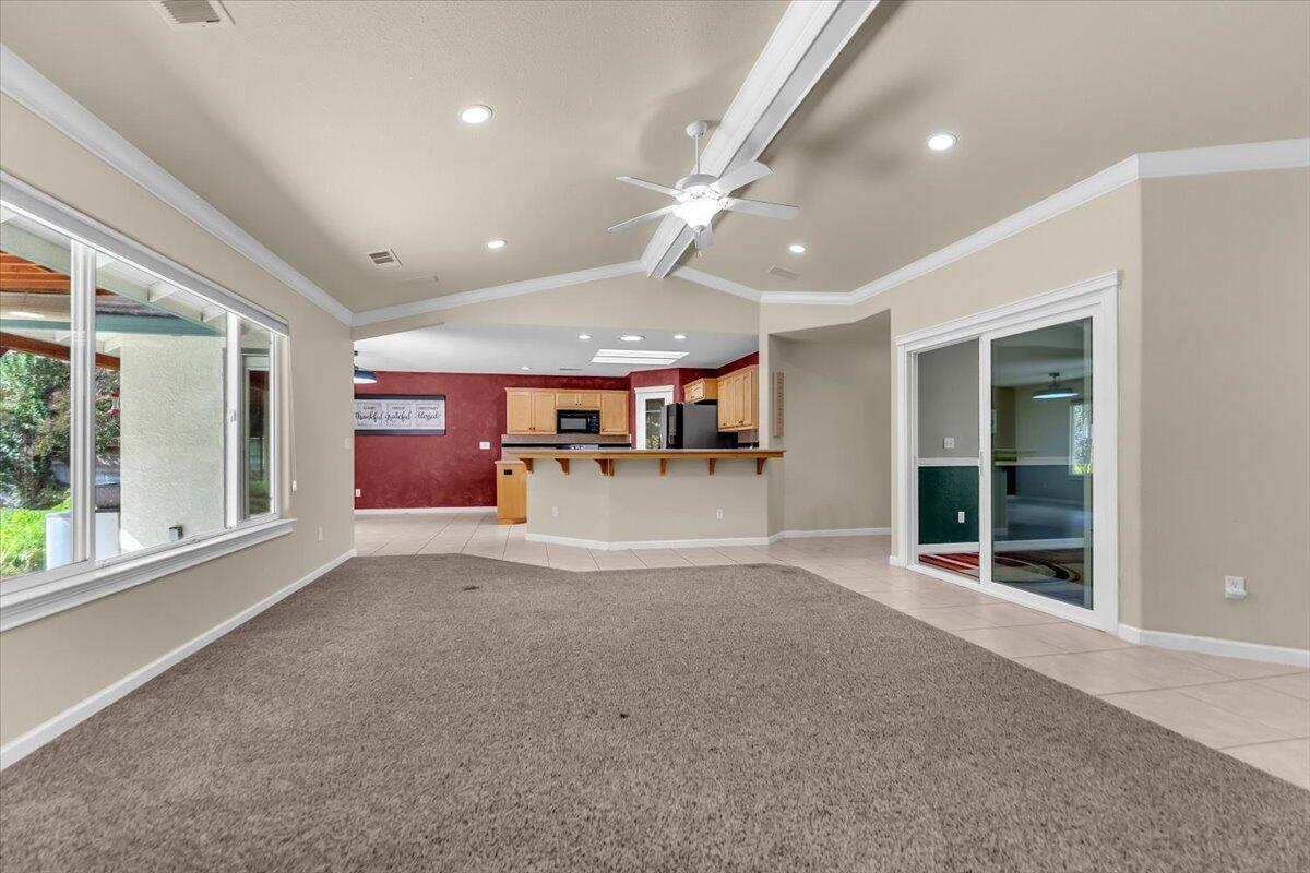 7728 Pit Road Redding, CA 96001 - Photo 7 of 32 12-DSC09368