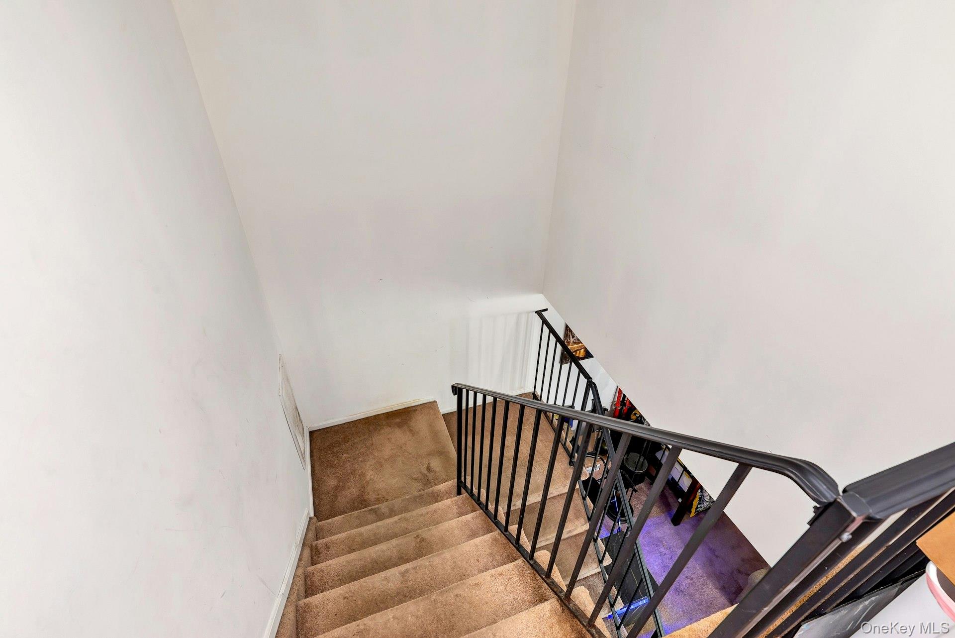 392 Birchwood Road Medford, NY 11763 - Photo 12 of 22 a view of entryway