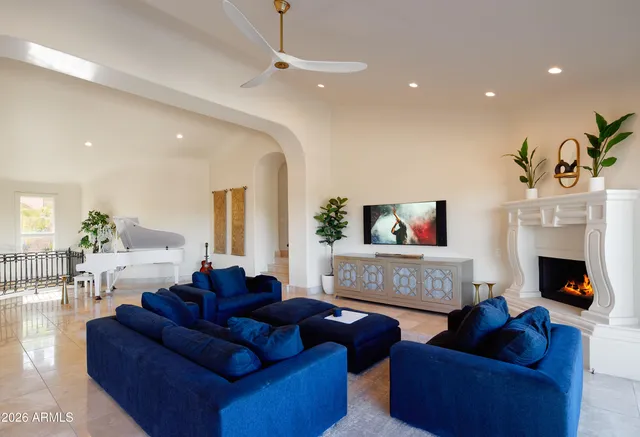 $35,000 | 4490 East Valley Vista Lane, Paradise Valley, AZ 85253