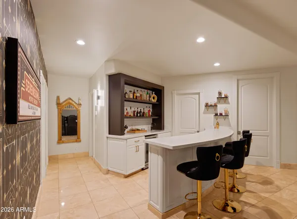 $35,000 | 4490 East Valley Vista Lane, Paradise Valley, AZ 85253