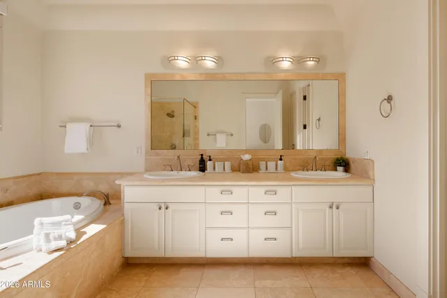 $35,000 | 4490 East Valley Vista Lane, Paradise Valley, AZ 85253