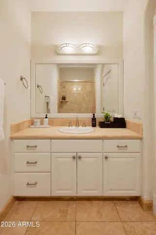 $35,000 | 4490 East Valley Vista Lane, Paradise Valley, AZ 85253