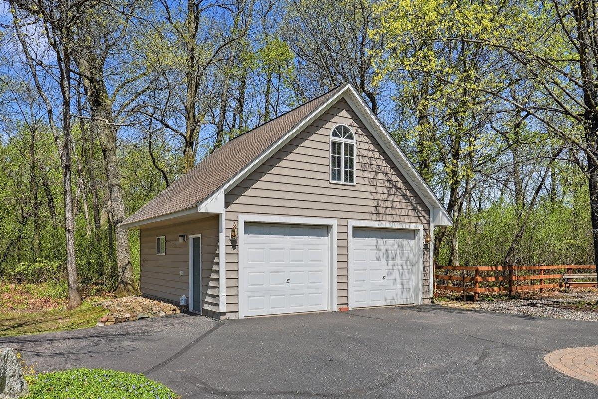208 Country Oaks Road River Falls, WI 54022 - Photo 31 of 36