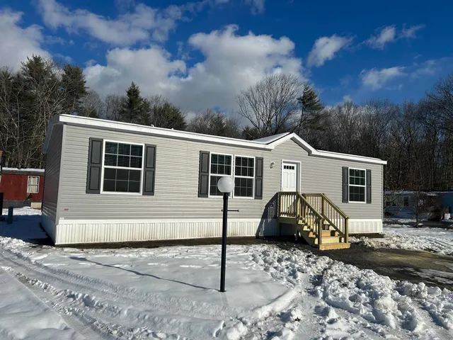 $249,900 | 11 Country Ridge Park, Rochester, NH 03867