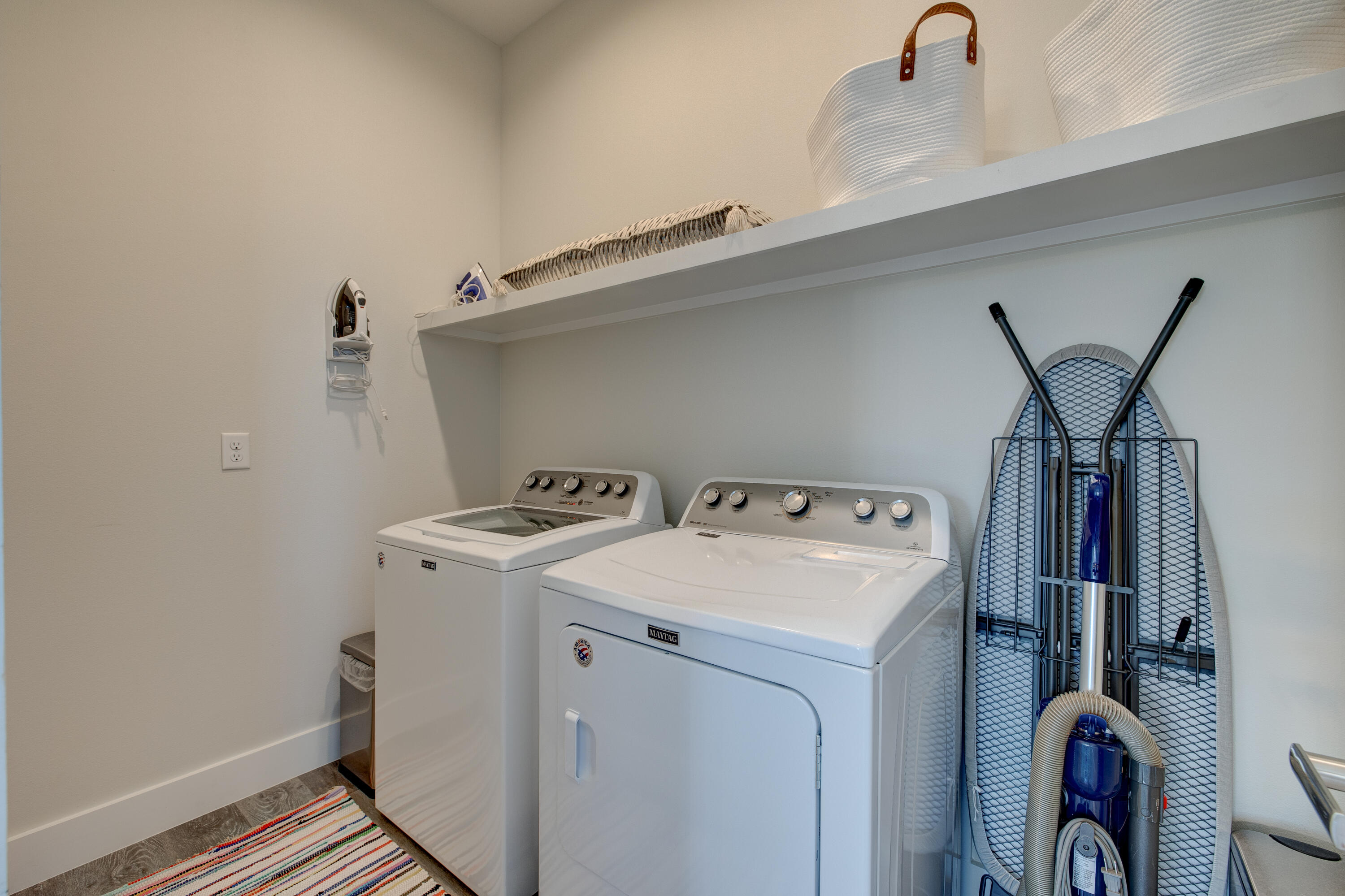 34 Gulfview Way Santa Rosa Beach, FL 32459 - Photo 35 of 54 a utility room with dryer and washer