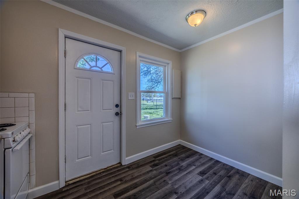 1161 Enfield Drive Lebanon, MO 65536 - Photo 12 of 44