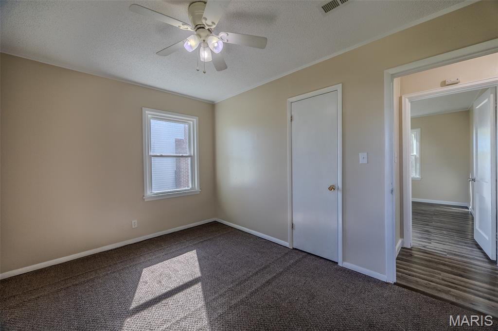 1161 Enfield Drive Lebanon, MO 65536 - Photo 15 of 44