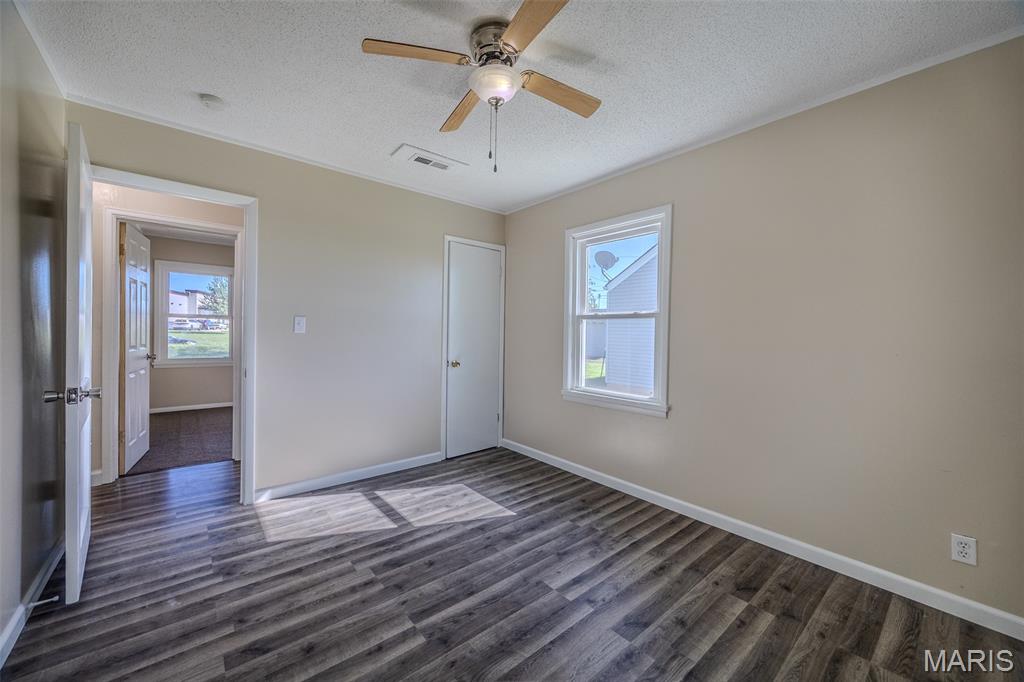 1161 Enfield Drive Lebanon, MO 65536 - Photo 18 of 44