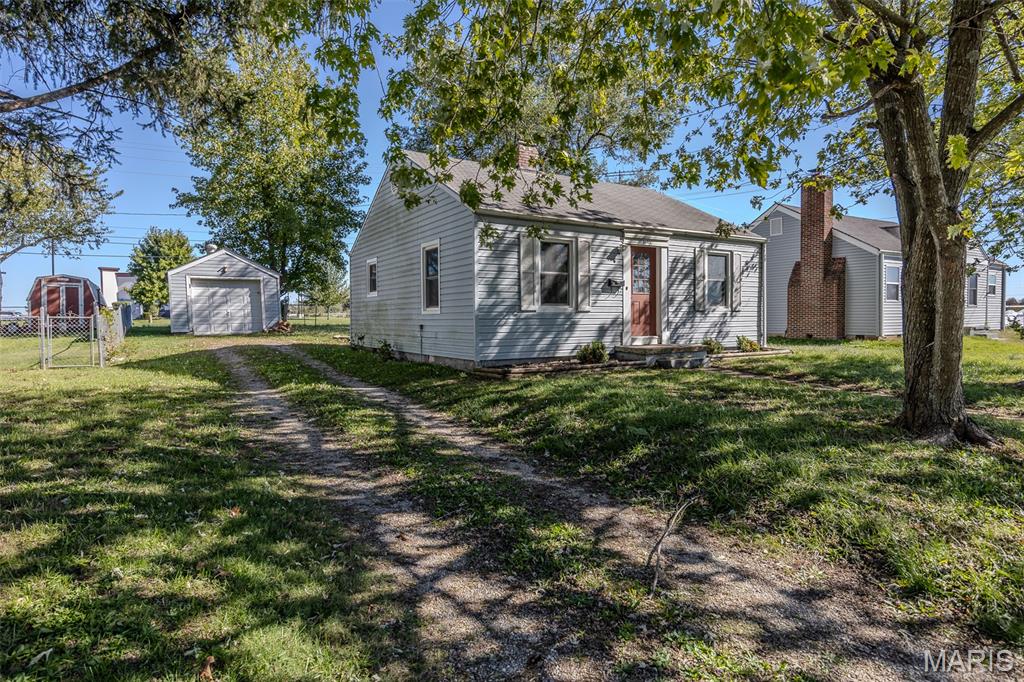 1161 Enfield Drive Lebanon, MO 65536 - Photo 3 of 44