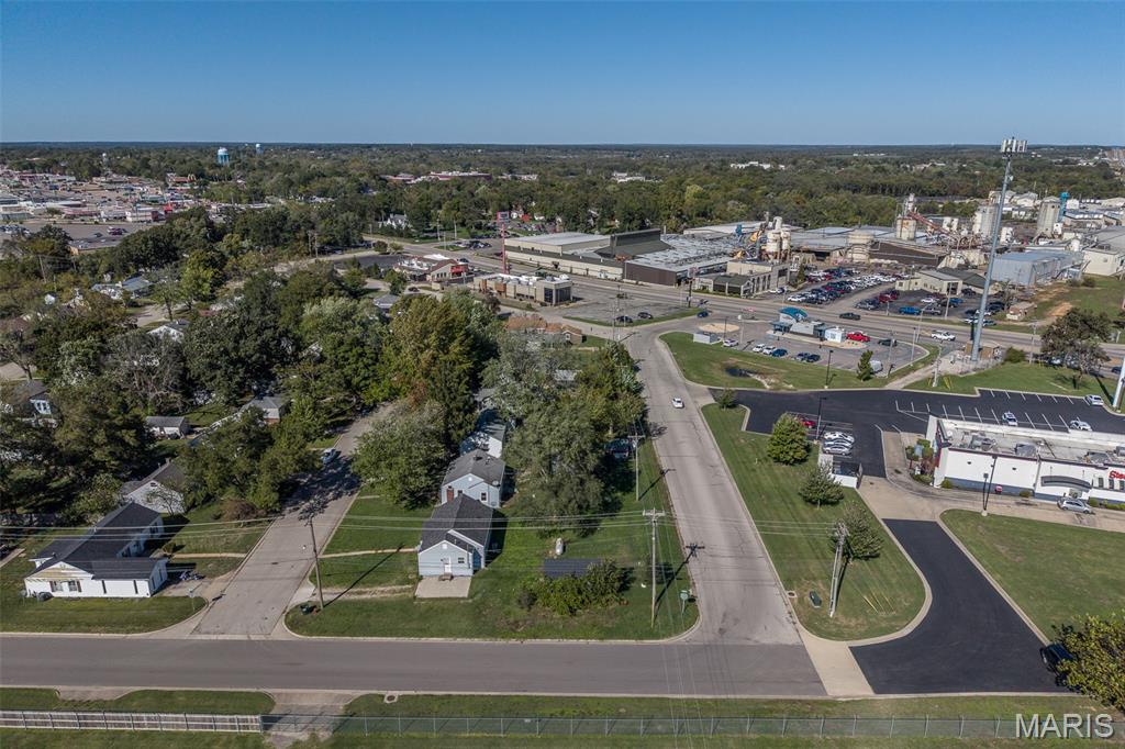 1161 Enfield Drive Lebanon, MO 65536 - Photo 40 of 44