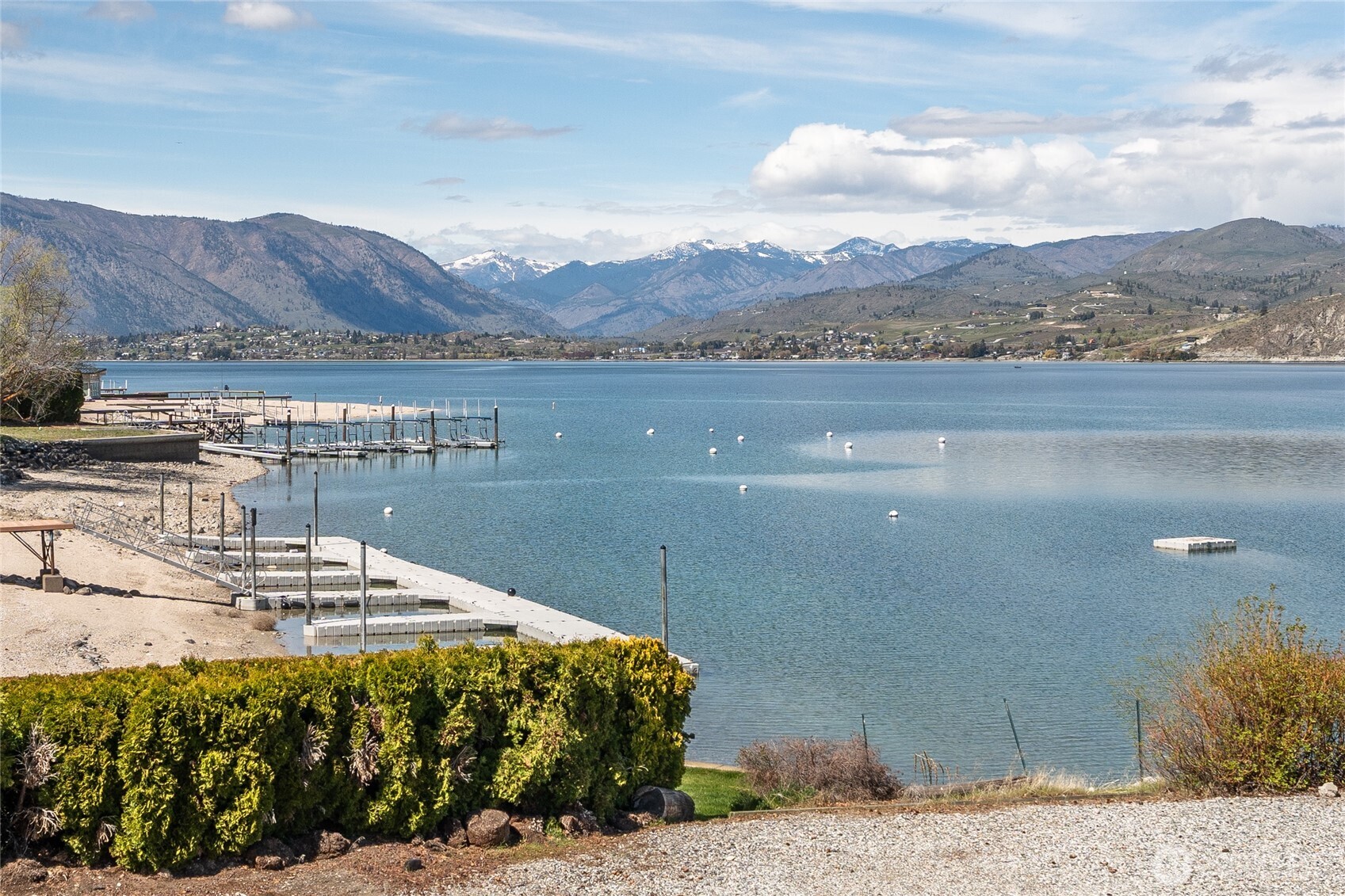 60 South Lakeshore Road, Unit 2L Chelan, WA 98816 - Photo 11 of 34