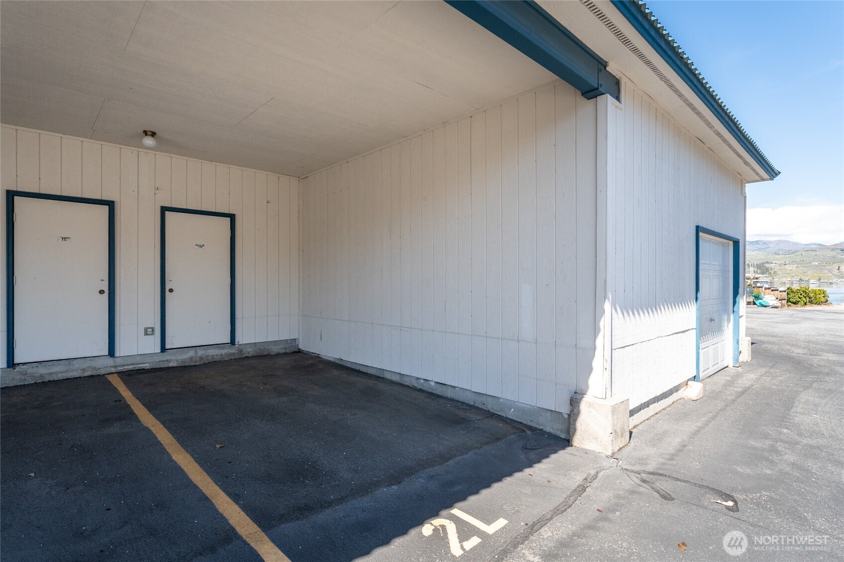 60 South Lakeshore Road, Unit 2L Chelan, WA 98816 - Photo 23 of 34