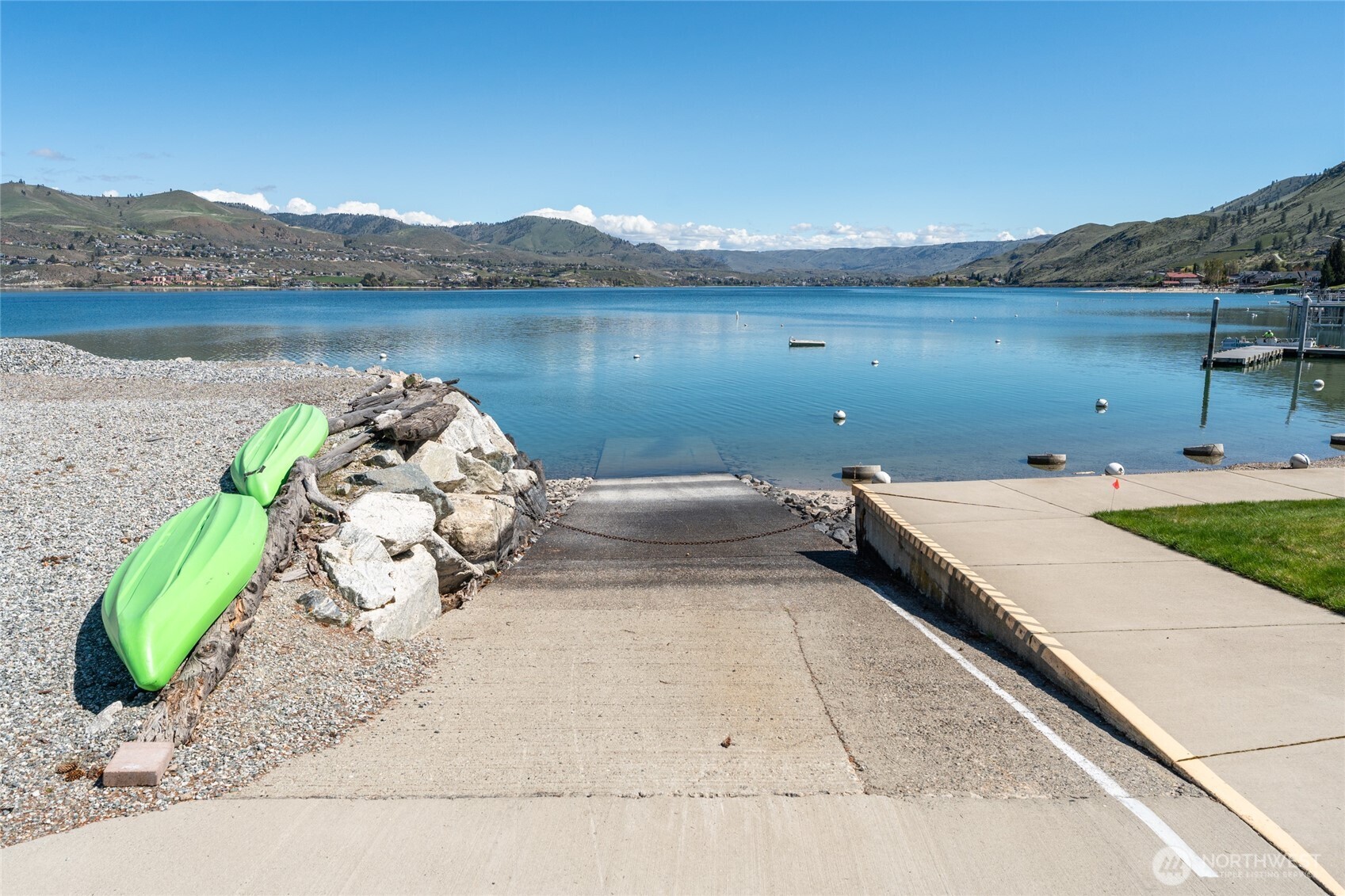 60 South Lakeshore Road, Unit 2L Chelan, WA 98816 - Photo 26 of 34