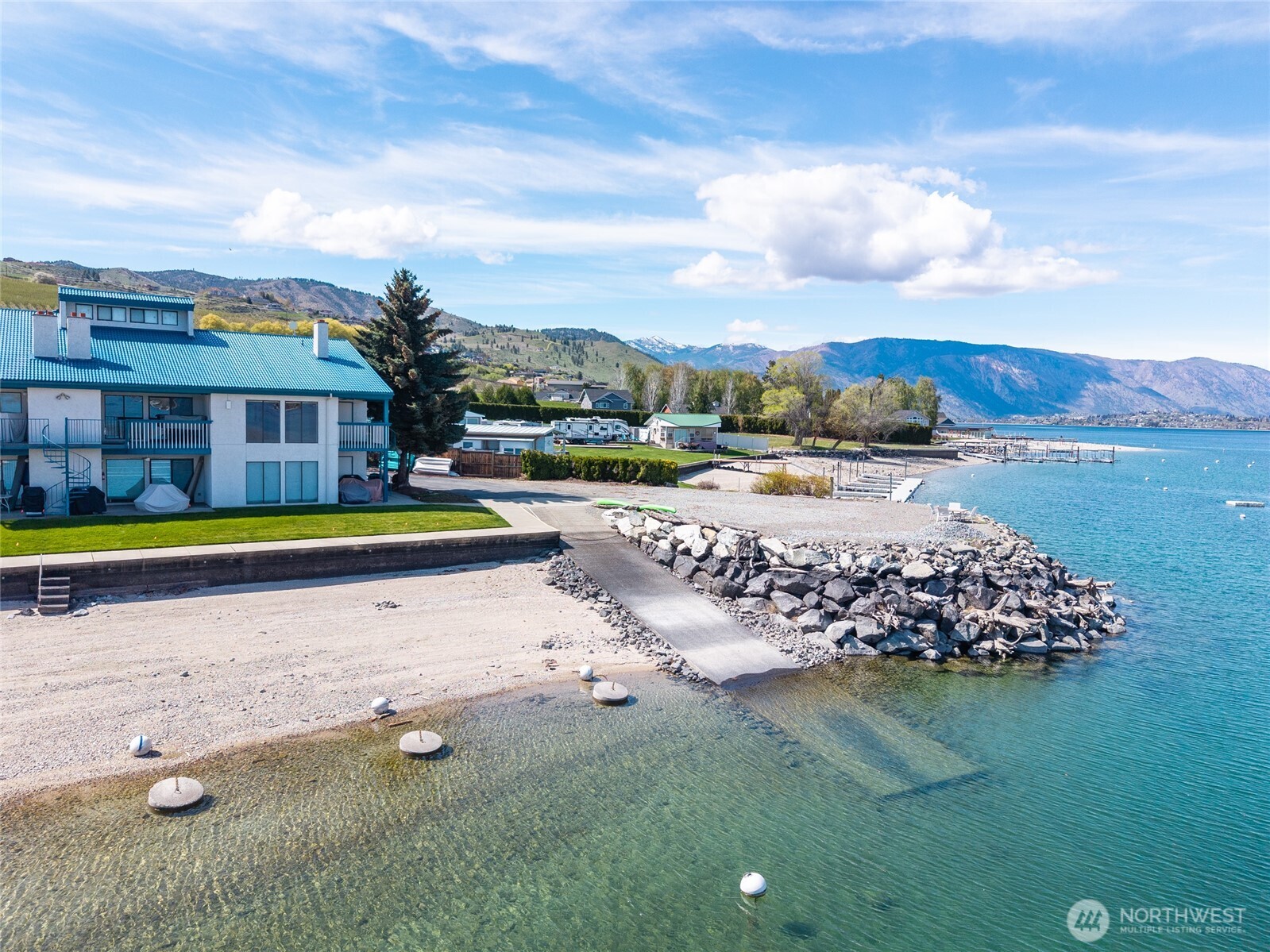 60 South Lakeshore Road, Unit 2L Chelan, WA 98816 - Photo 27 of 34