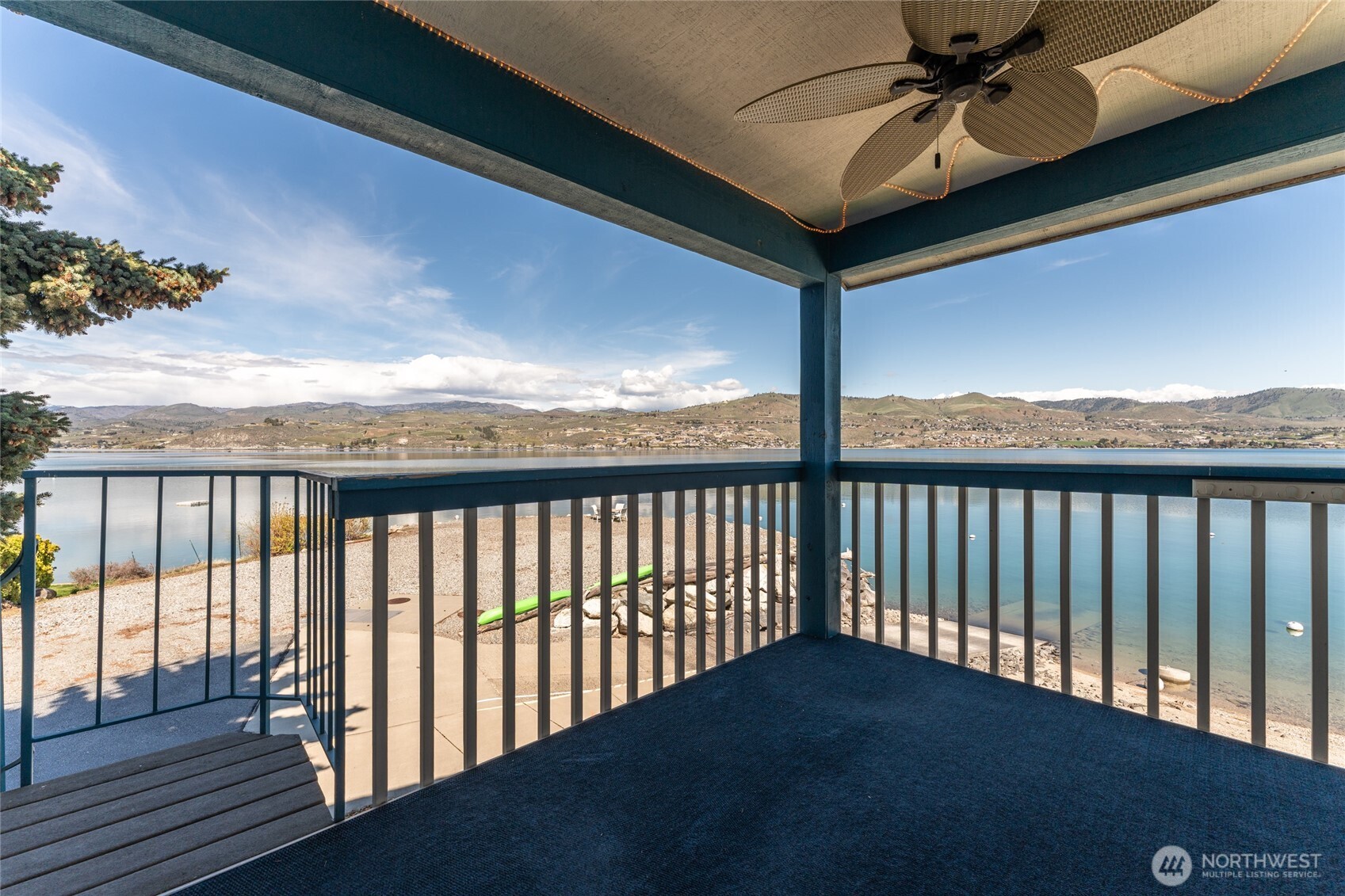 60 South Lakeshore Road, Unit 2L Chelan, WA 98816 - Photo 8 of 34