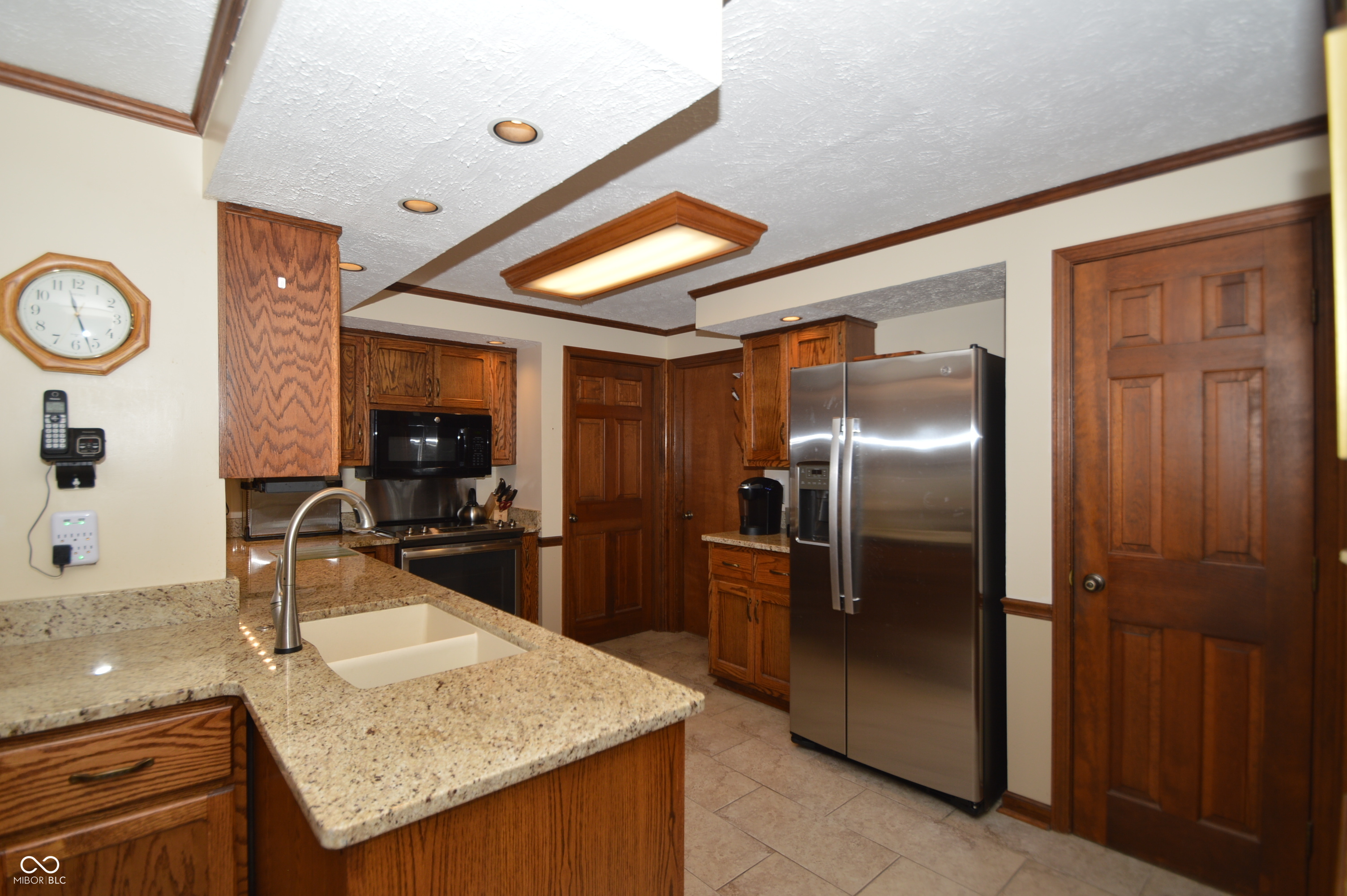 7960 Castle Lake Road Indianapolis, IN 46256 - Photo 12 of 42 Gallery Image 12