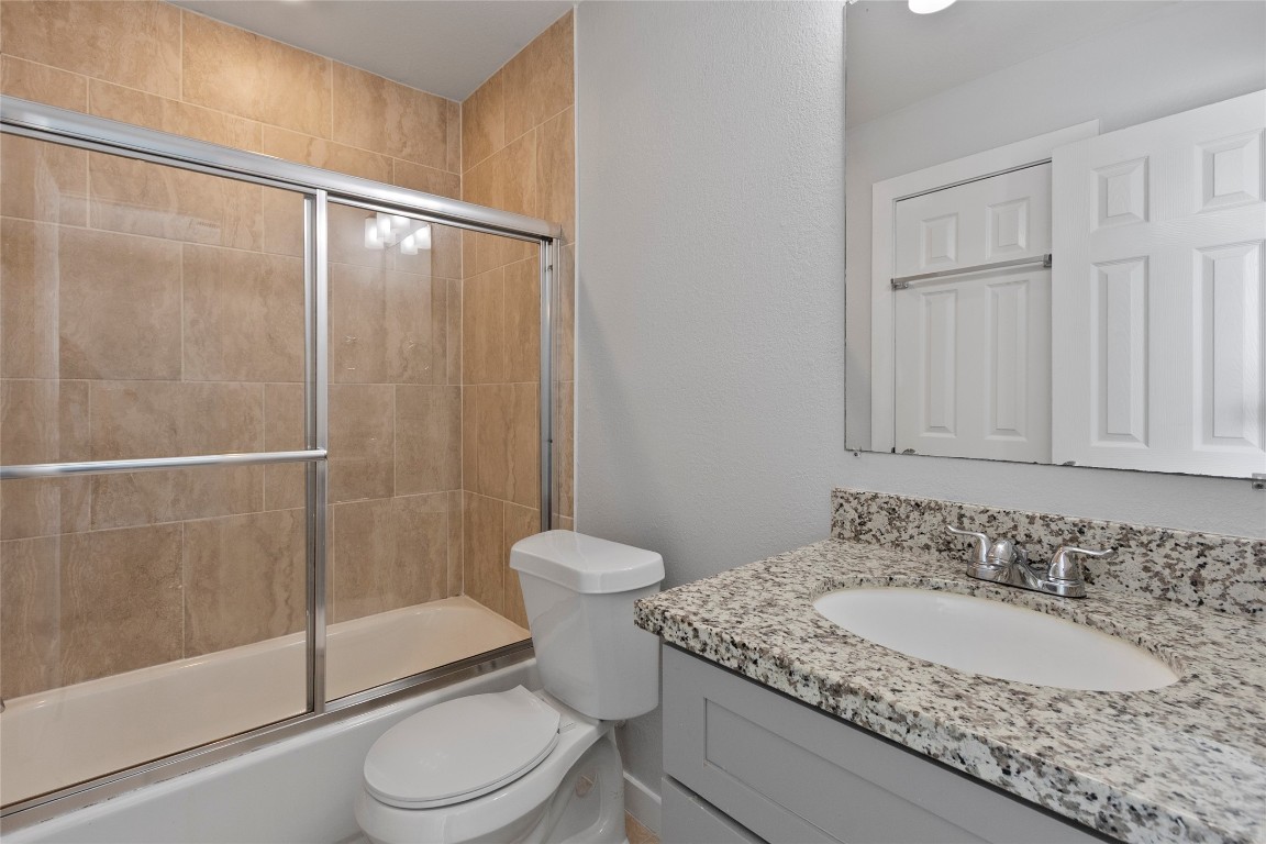 6809 Glass Street, Unit A Houston, TX 77016 - Photo 12 of 20 One of two bathrooms
