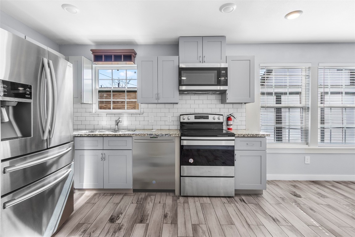 6809 Glass Street, Unit A Houston, TX 77016 - Photo 7 of 20