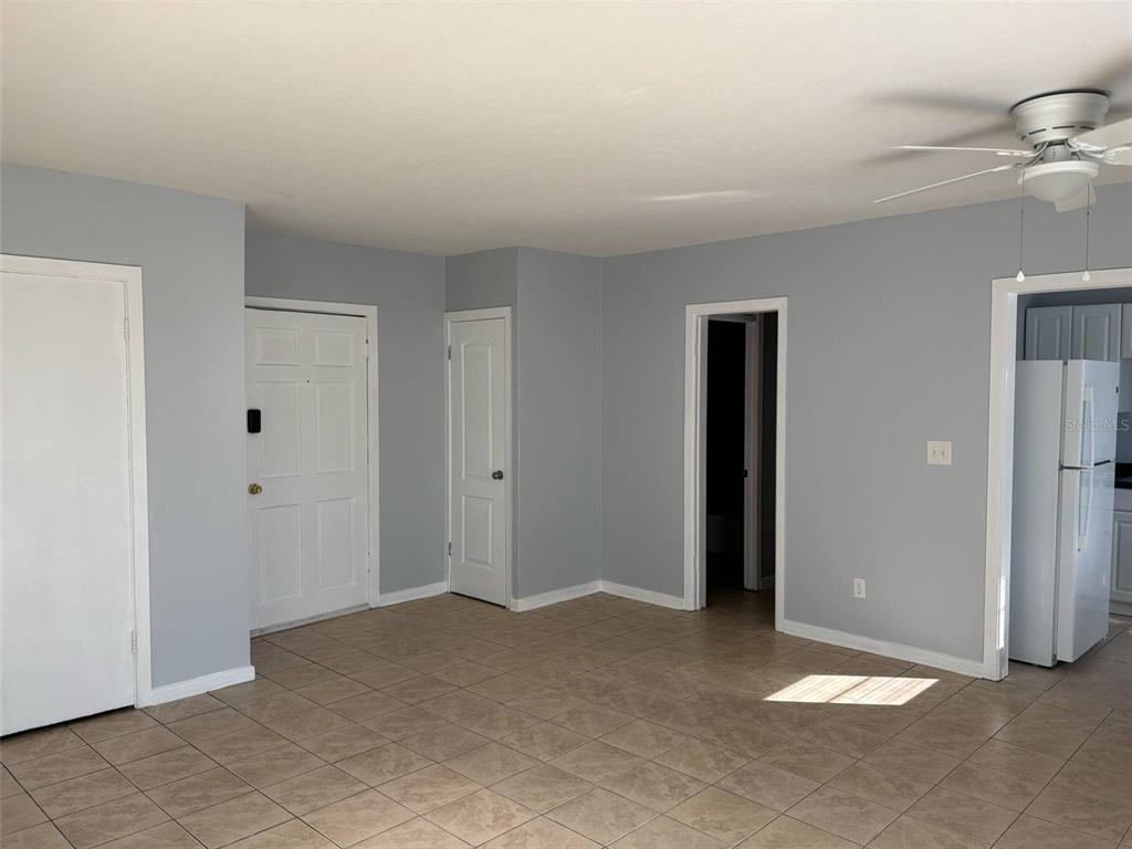 310 Farnol Street Southwest, Unit 3 Winter Haven, FL 33880 - Photo 4 of 9 a view of an empty room