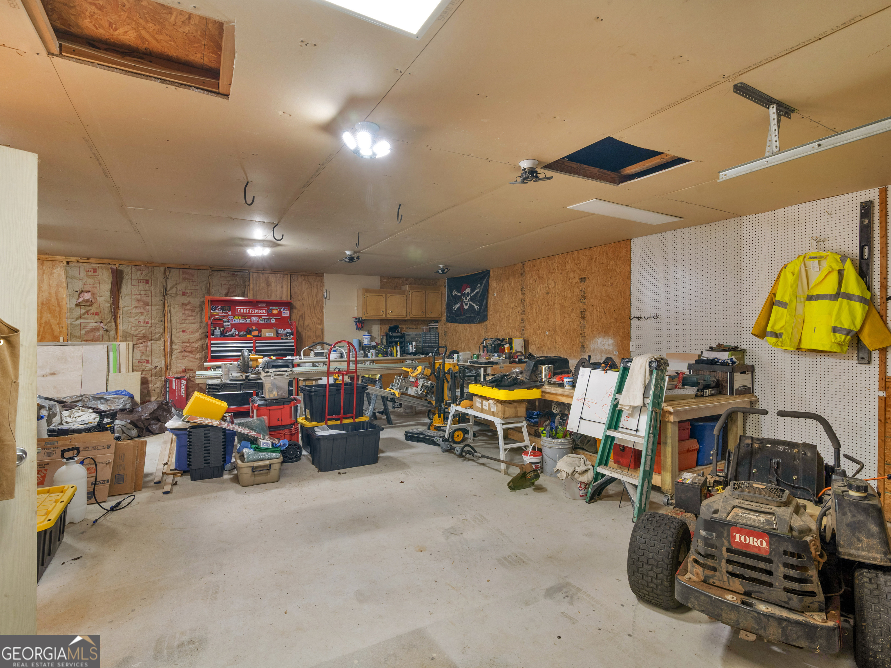 521 Levi Barnes Road Jackson, GA 30233 - Photo 30 of 32