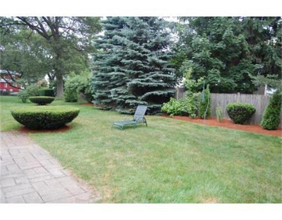27 Cherokee Road Arlington, MA 02474 - Photo 18 of 19 a garden view with a seating space