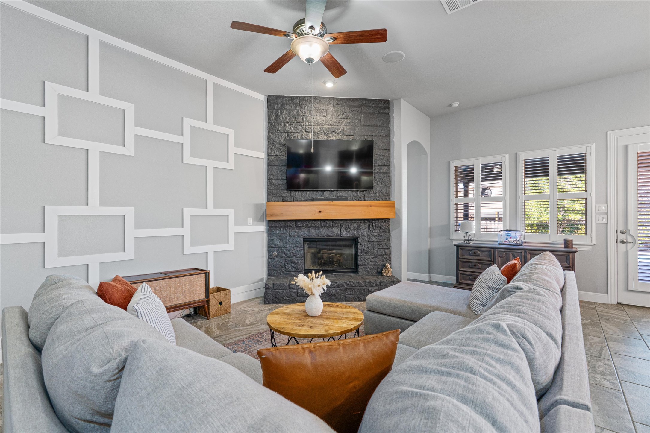 3704 Gildas Path Pflugerville, TX 78660 - Photo 6 of 32 Beautiful custom millwork