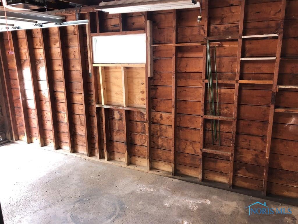 1027 Metcalf Road Toledo, OH 43615 - Photo 30 of 41 Photo 30