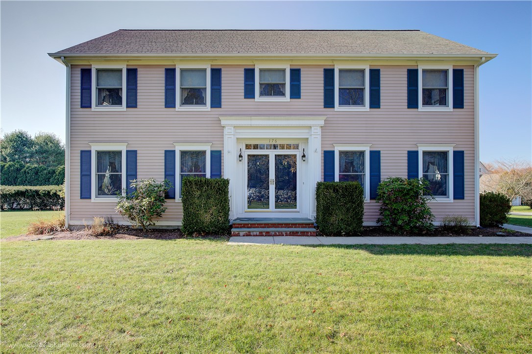 176 Poppasquash Road Bristol, RI 02809 - Photo 1 of 46 Gallery Image 1