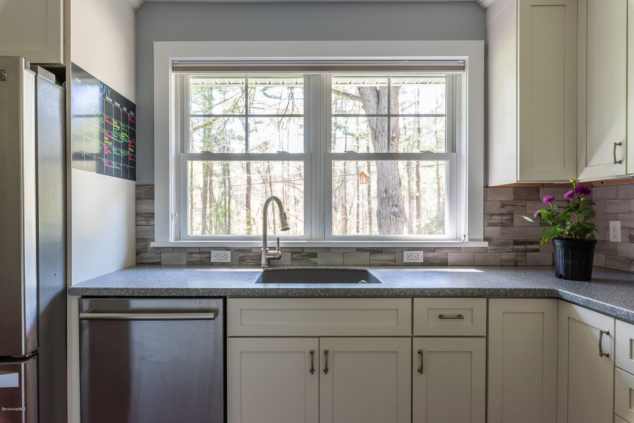 66 Creamery Road Egremont, MA 01230 - Photo 8 of 17 Screen - 66 Creamery Rd Egremont MA 0123