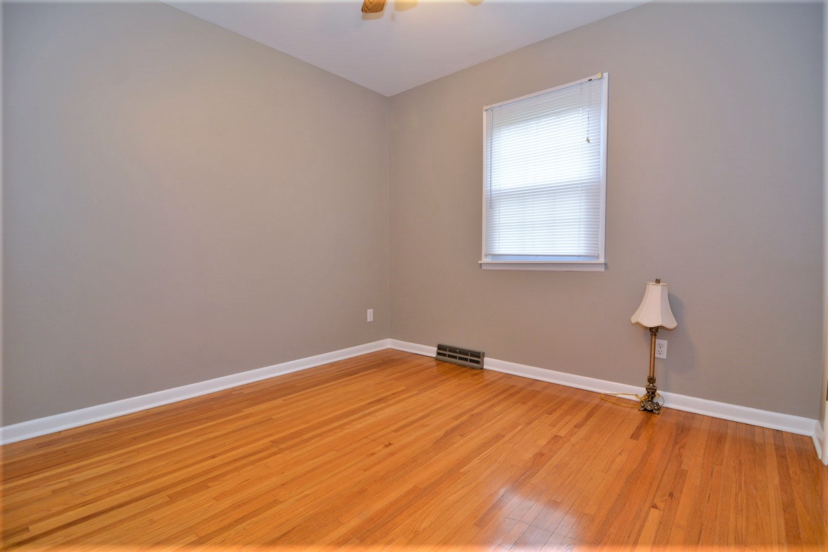 15260 Old State Road Evansville, IN 47725 - Photo 12 of 24 Gallery Image 12