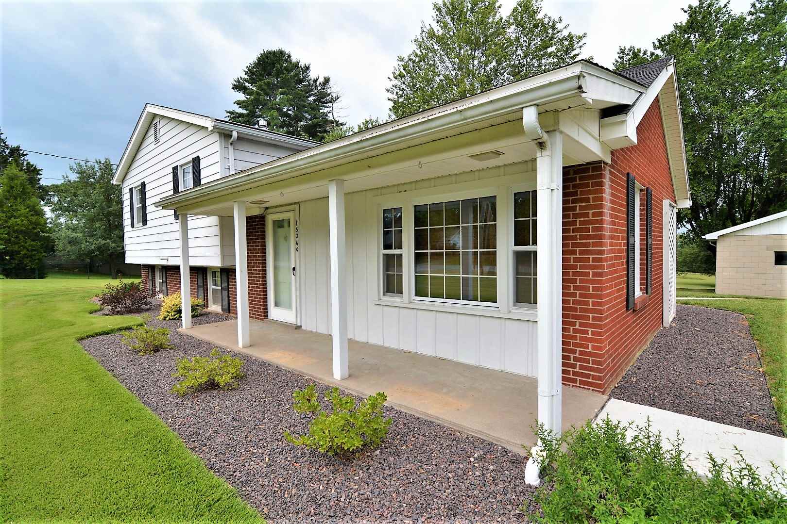 15260 Old State Road Evansville, IN 47725 - Photo 23 of 24 Gallery Image 23