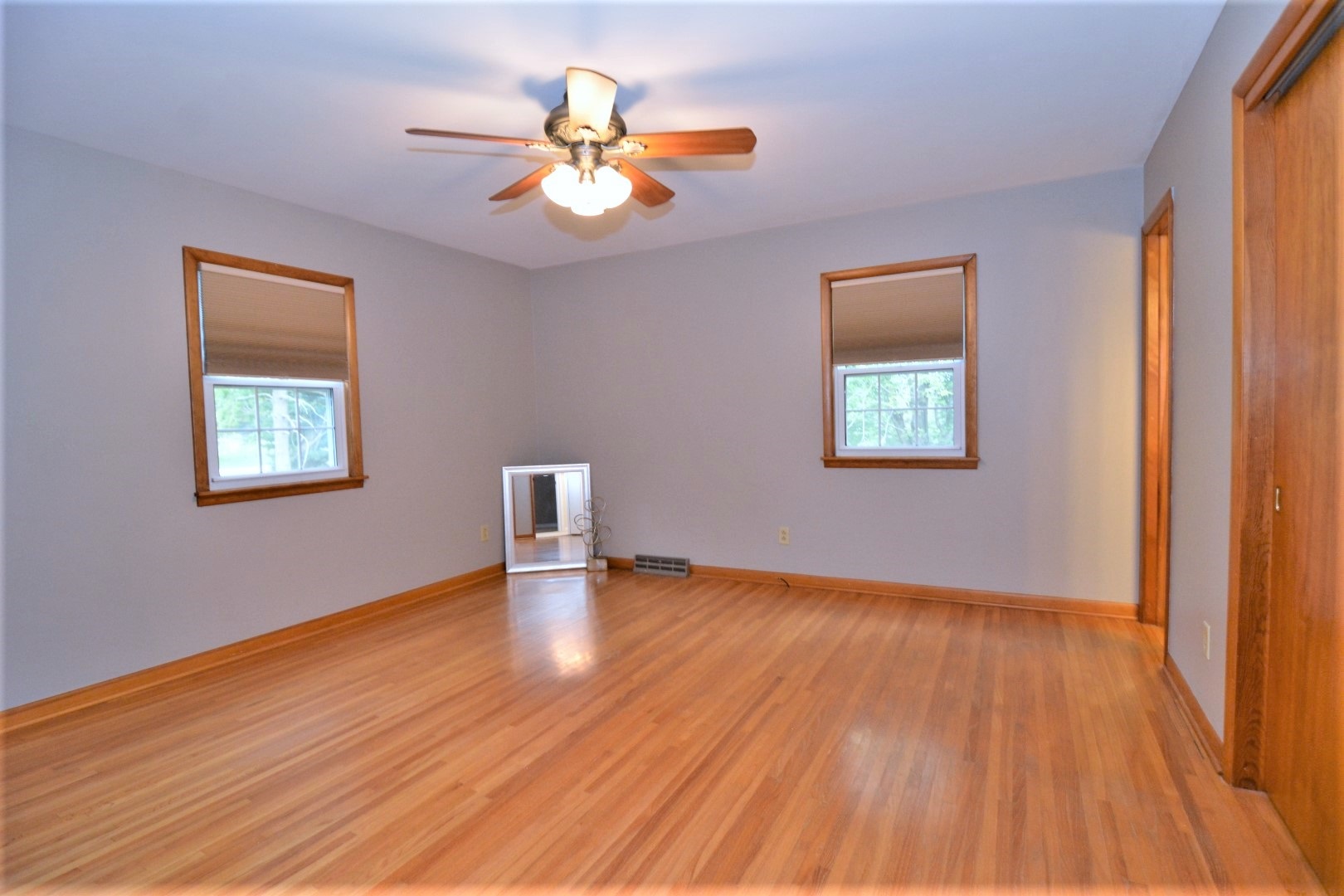 15260 Old State Road Evansville, IN 47725 - Photo 7 of 24 Gallery Image 7