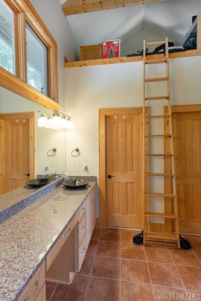 285 Trillium Ridge Road Cullowhee, NC 28723 - Photo 18 of 37 Gallery Image 18