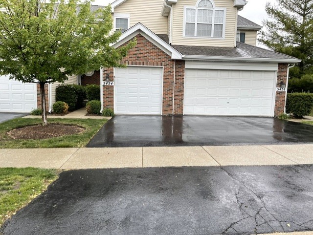 5454 Elizabeth Place Rolling Meadows, IL 60008 - Photo 1 of 21
