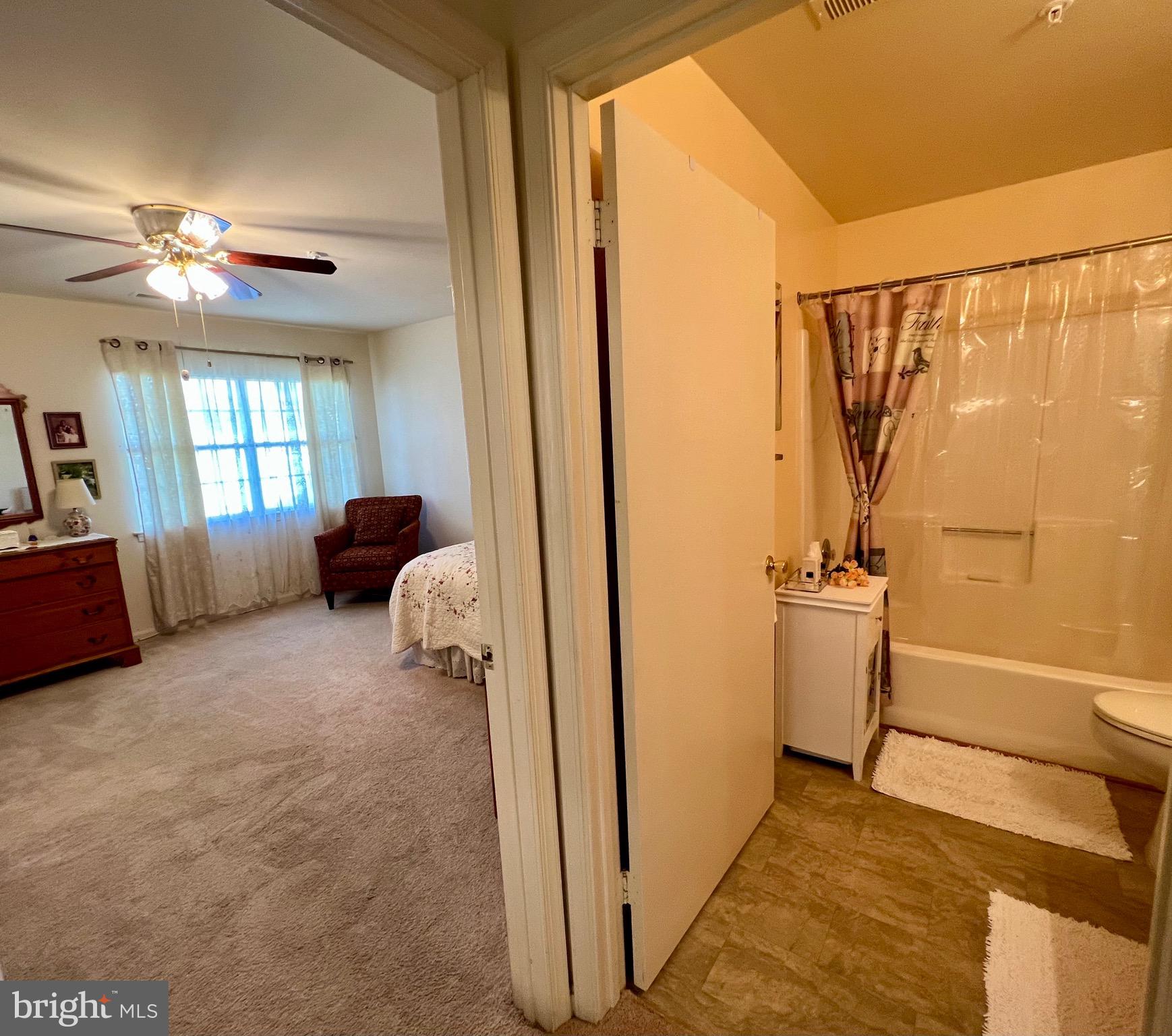 9278 Cherry Lane, Unit 95 Laurel, MD 20708 - Photo 25 of 28 Bathroom next to bedroom 2