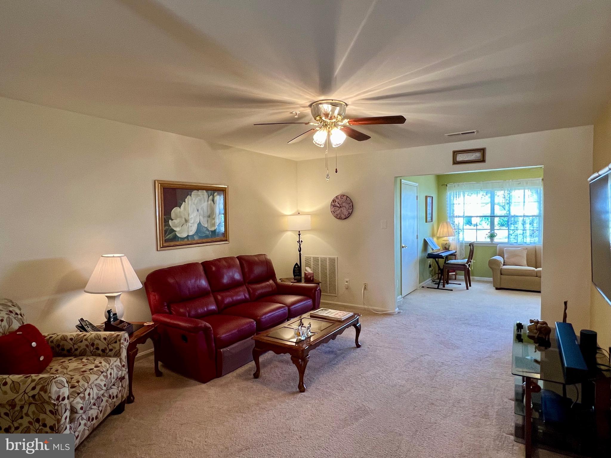 9278 Cherry Lane, Unit 95 Laurel, MD 20708 - Photo 3 of 28 Living room
