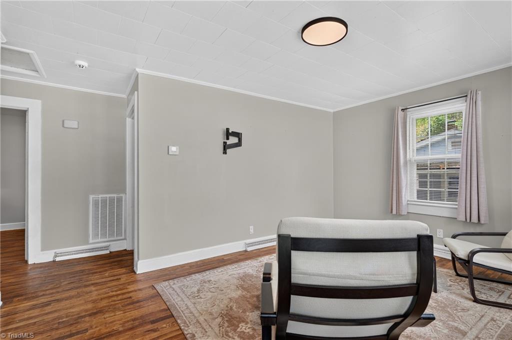 124 Manor Drive High Point, NC 27260 - Photo 14 of 44