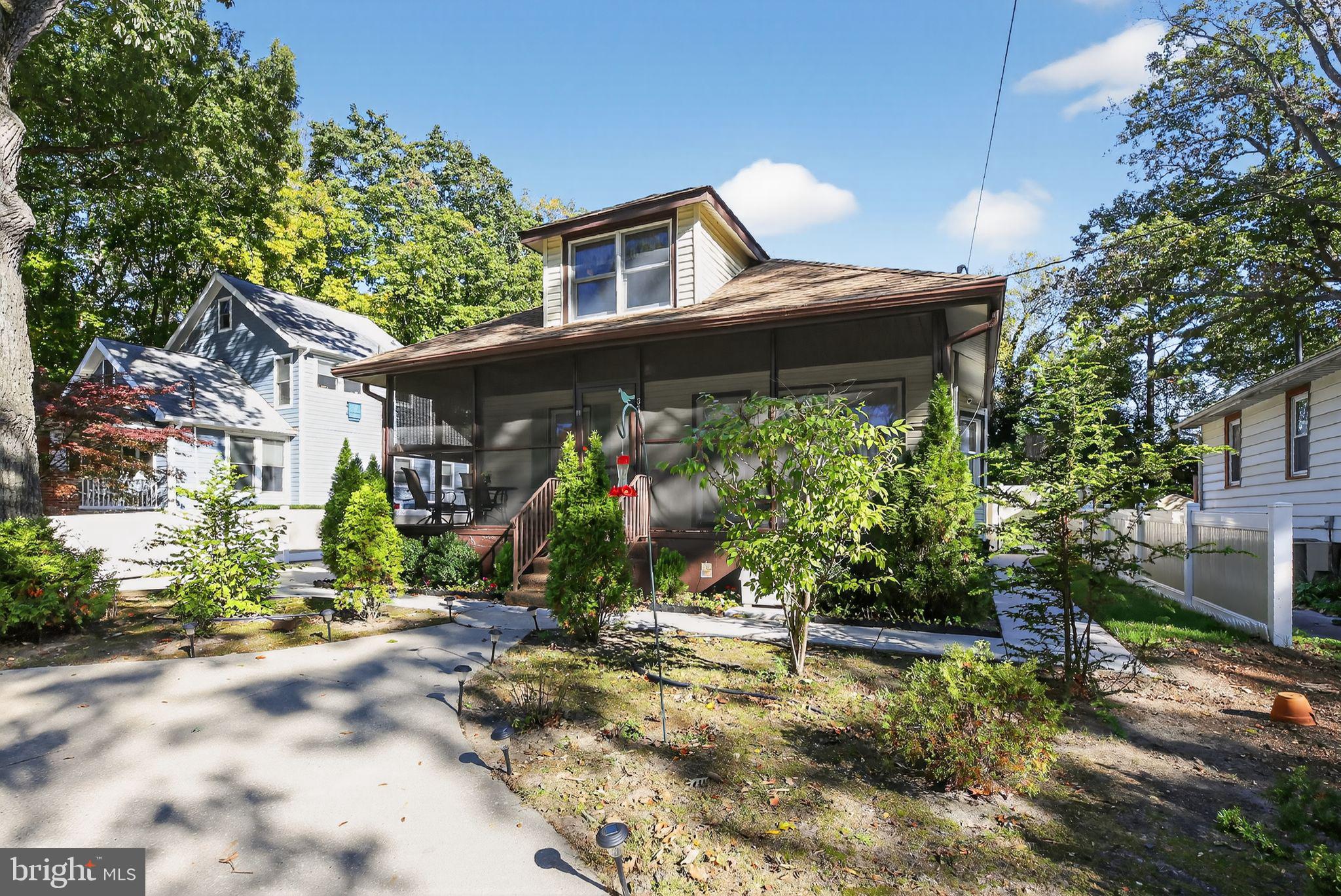 37 Pine Grove Avenue Clementon, NJ 08021 - Photo 2 of 28 a front view of a house with garden