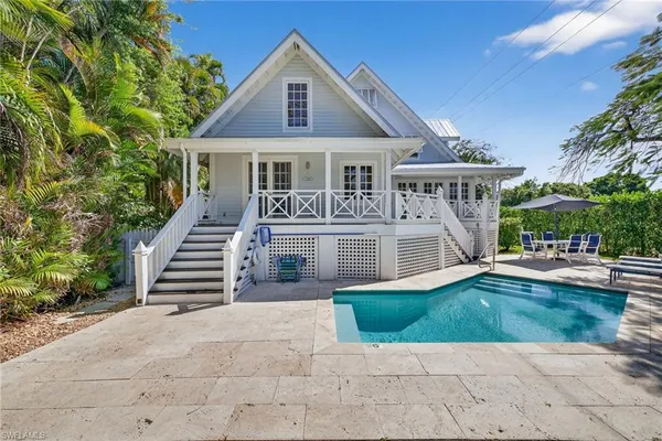 $3,295,000 | 660 8th Avenue South, Naples, FL 34102