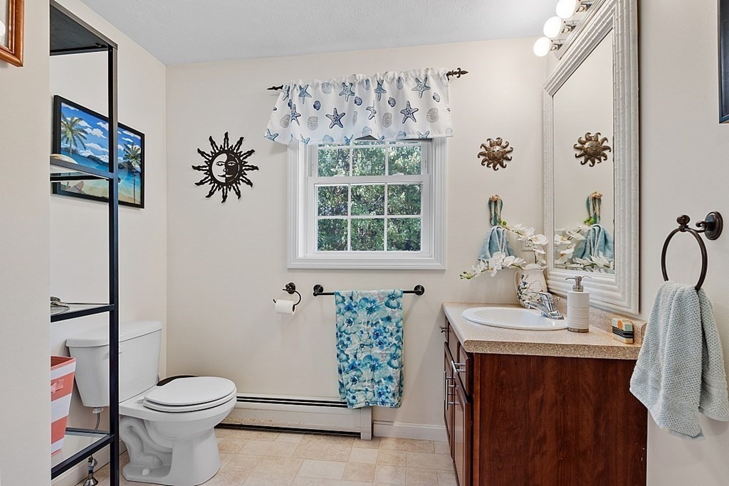 93 North Common Road Westminster, MA 01473 - Photo 23 of 37